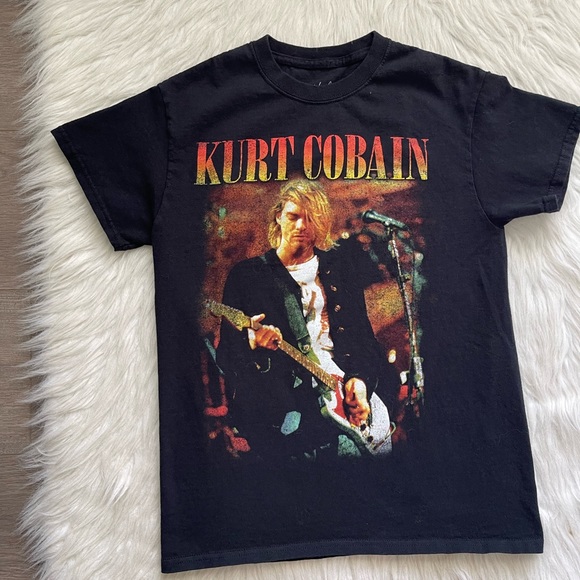 Kurt Cobain Black Short Sleeve Graphic Crew Neck T-Shirt Athleisure  Size Small - Picture 3 of 7